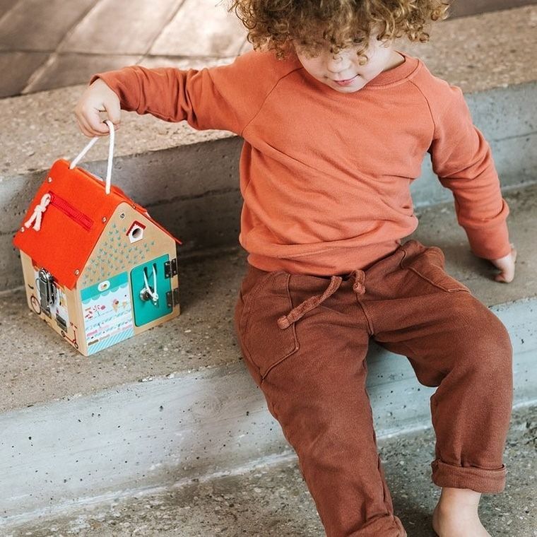 Lilliputiens, Lisek Włamywacz, drewniany domek manipulacyjny z zamkami, 3l+