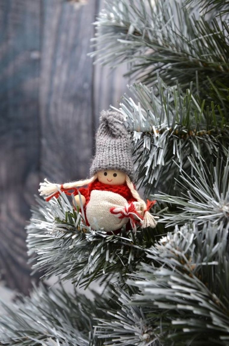 Saska Garden, laleczka dekoracyjna z workiem, czerwona, 7,5 cm