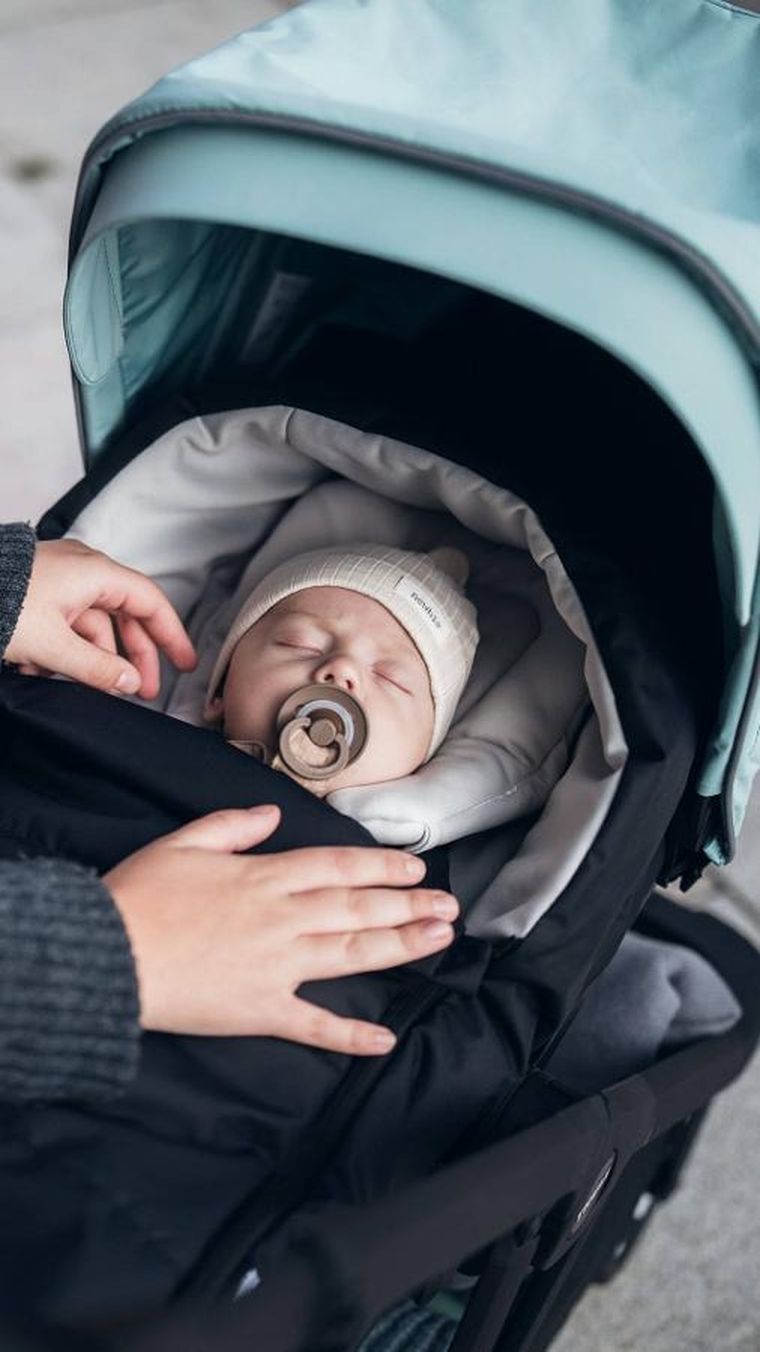 Thule, Shine, gondola