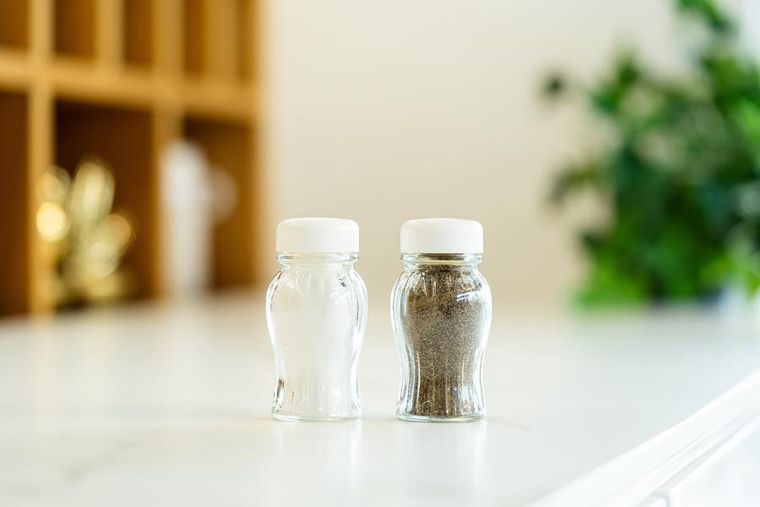 Vialli Design, słoiczki na przyprawy, Vilagio, 12 białe + 12 czarne