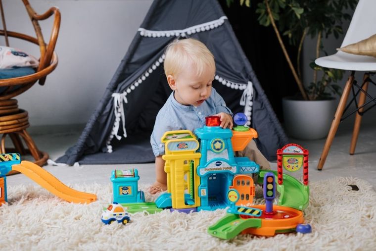 Vtech, Tut Tut Autka, Posterunek Policji, zestaw