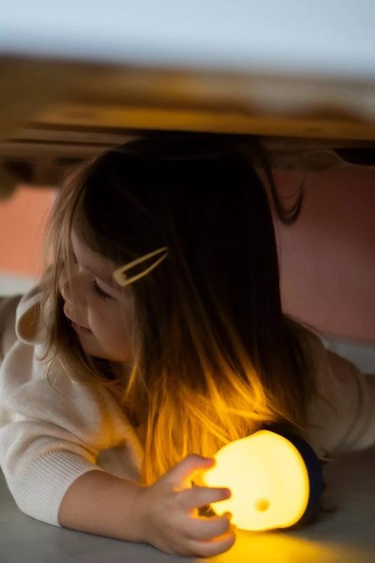 Yumi Yay, lampka nocna, Otti & Finn