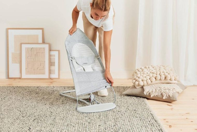 BabyBjörn, Balance Soft Mesh, leżaczek, szary, biały