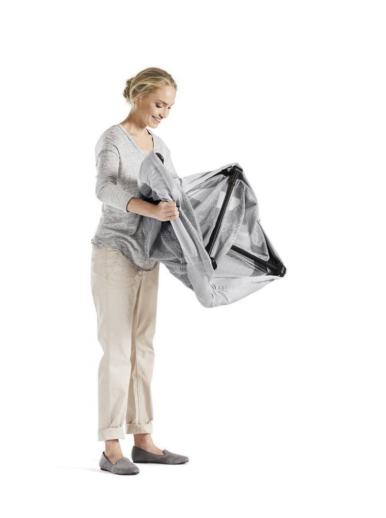 BabyBjörn, Light, łóżeczko turystyczne z prześcieradłem, srebrne