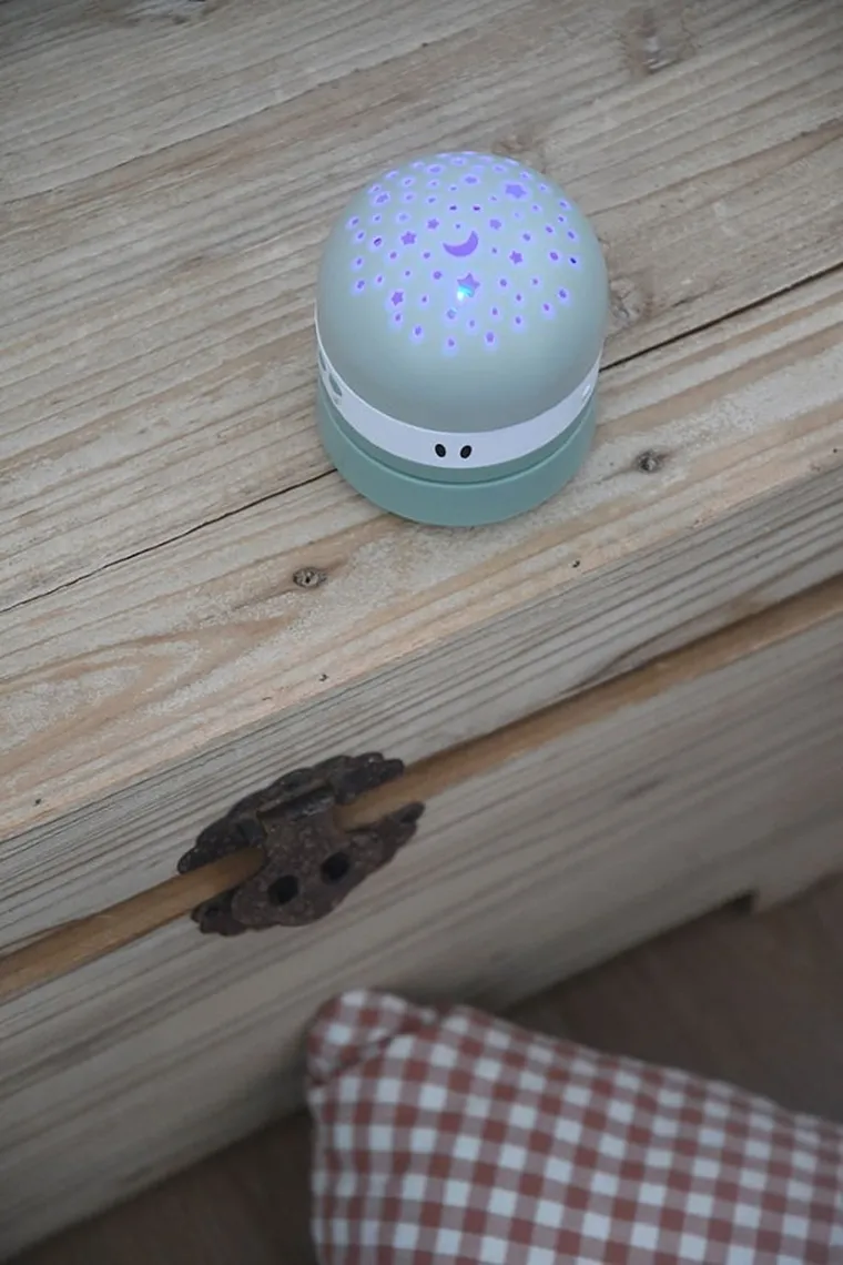 Beaba, Pixie, projektor gwiazd z pozytywką i czujnikiem płaczu, sage green