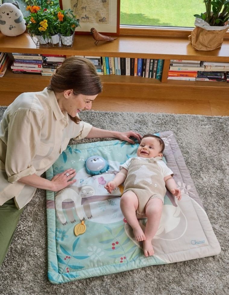 Chicco, First Dreams, Relax & Play Mat, interaktywna mata 2w1 z lampką i melodiami, sowa