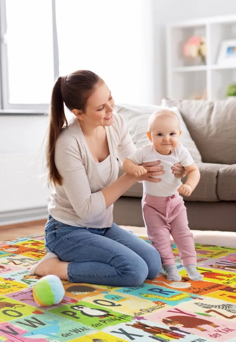 Humbi, mata edukacyjna 2w1 z pianki XPE, alfabet: wersja niemiecka, 120-180 cm