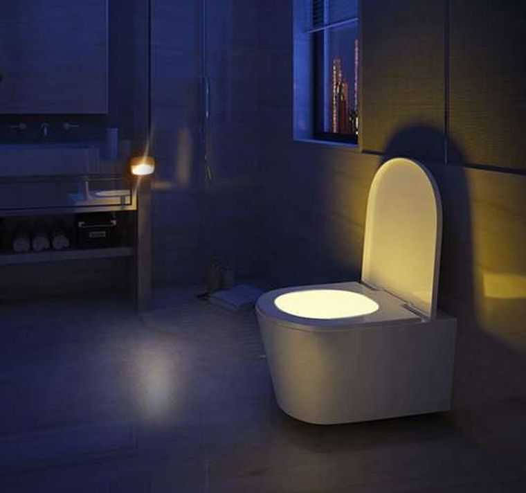 Izoxis, lampka nocna LED z czujnikiem ruchu