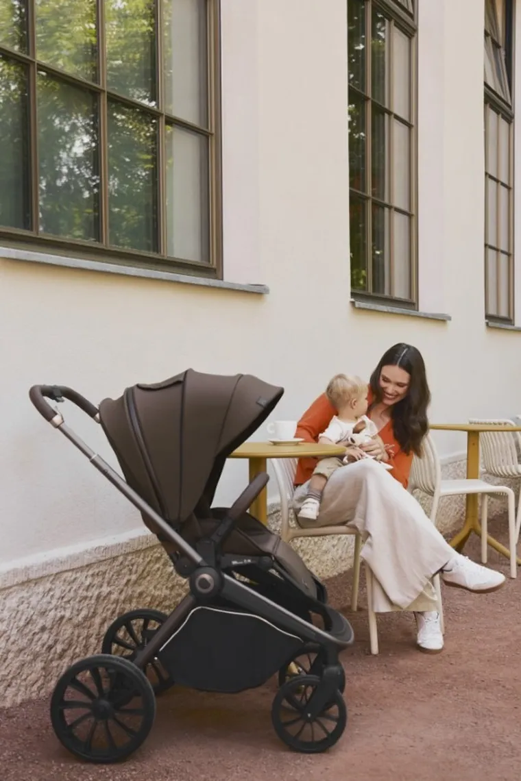 Lionelo, Mika Plus, wózek spacerowy, mocha mousse