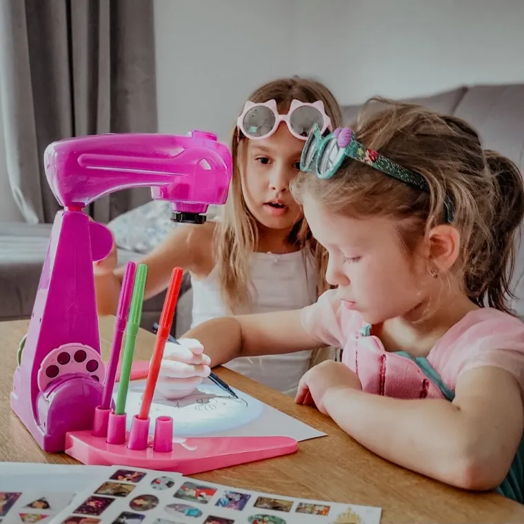 Lisciani, Księżniczki Disneya, Szkoła Rysowania Projektorem, zestaw artystyczny