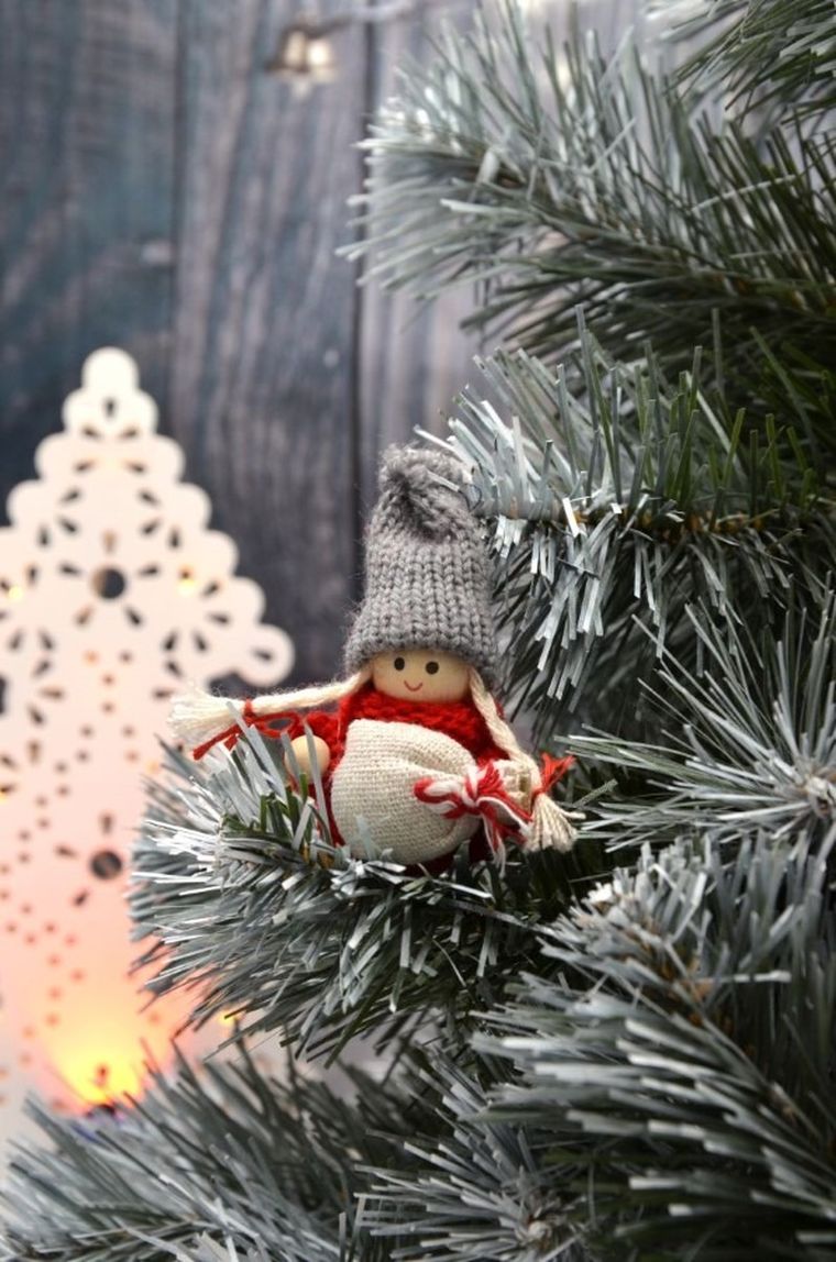 Saska Garden, laleczka dekoracyjna z workiem, czerwona, 7,5 cm