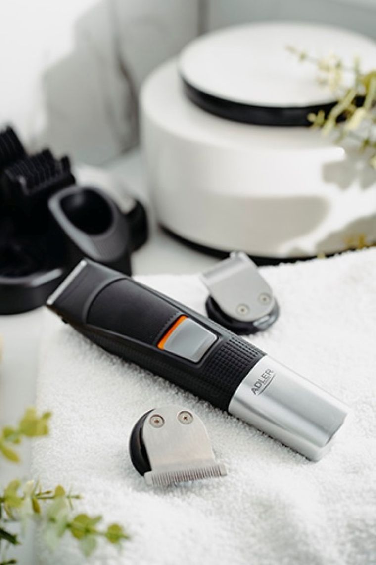 Adler, zestaw do pielęgnacji 5w1 z wyświetlaczem LED i podstawką ładującą