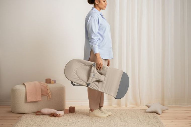 BabyBjörn, Balance Soft Woven/Jersey, leżaczek bujaczek, piaskowoszary