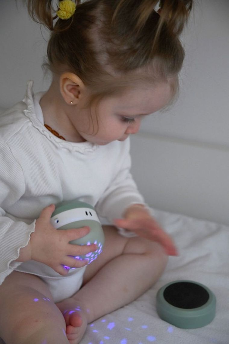 Beaba, Pixie, projektor gwiazd z pozytywką i czujnikiem płaczu, sage green