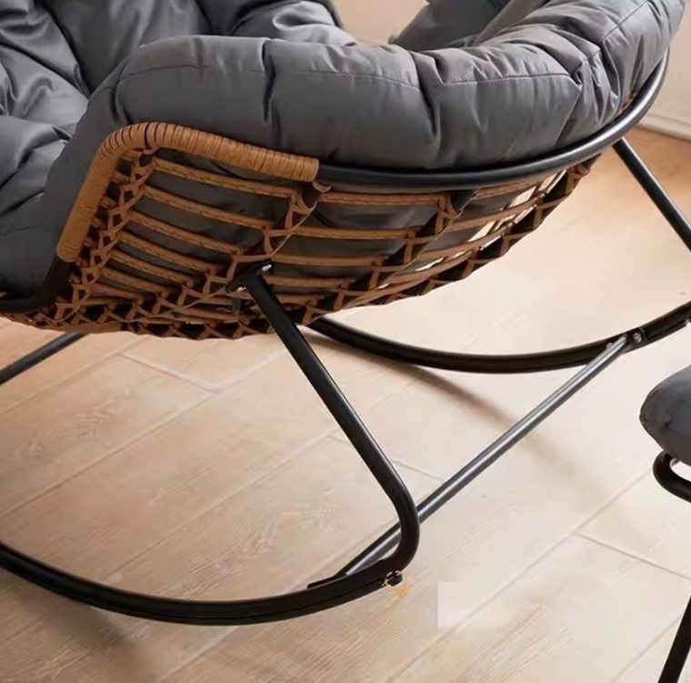 HaloFuture, nowoczesny fotel bujany z podnóżkiem, skandynawski kokon, szary