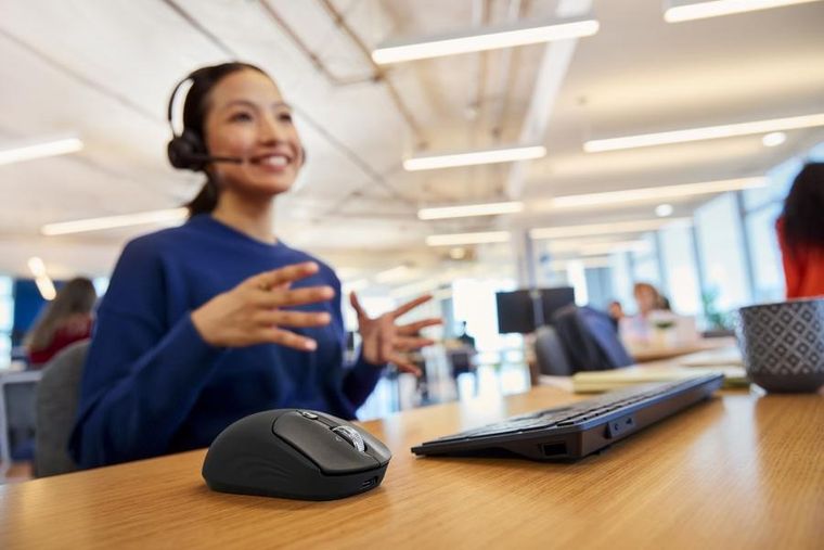 HP, mysz bezprzewodowa z akumulatorem, 700, czarna, AZ7B0AA