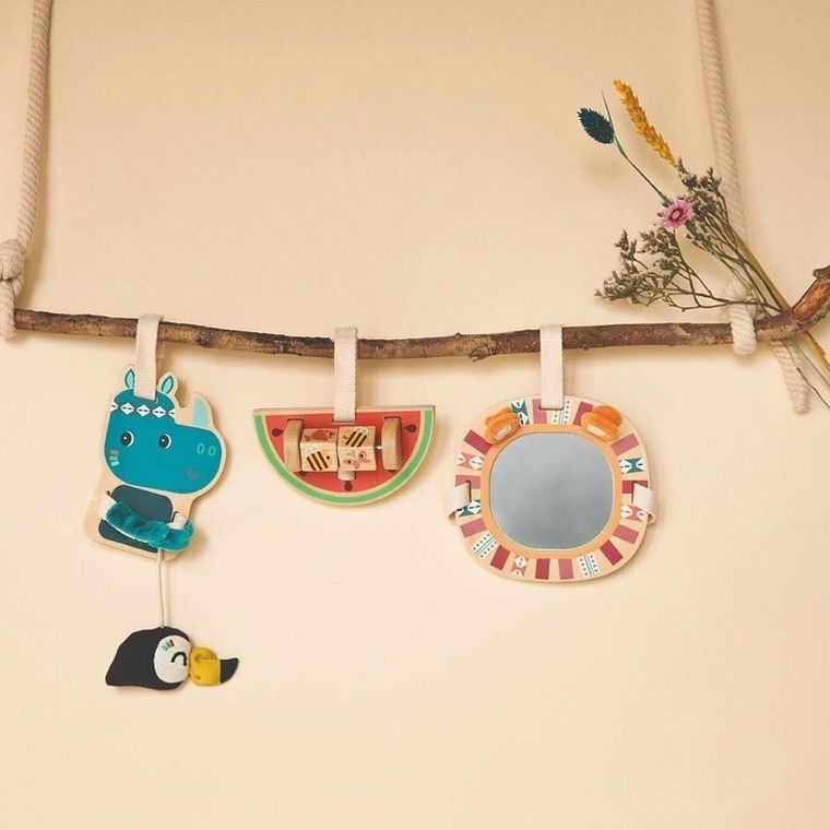 Lilliputiens, Nosorożec Marius, zestaw drewnianych zawieszek aktywizujących, 9m+