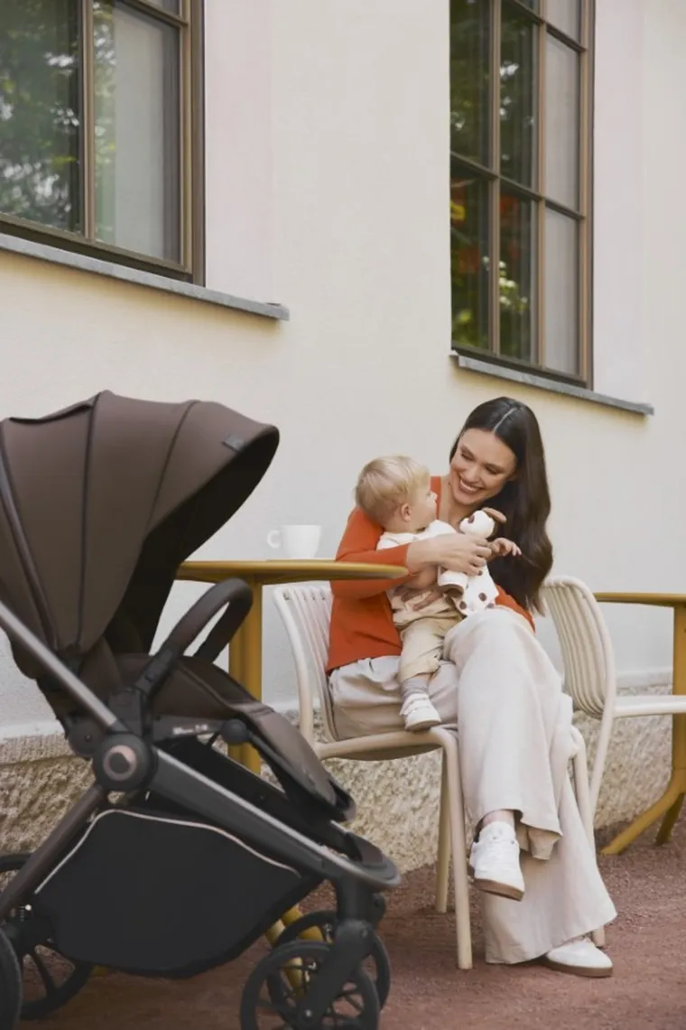 Lionelo, Mika Plus, wózek spacerowy, mocha mousse