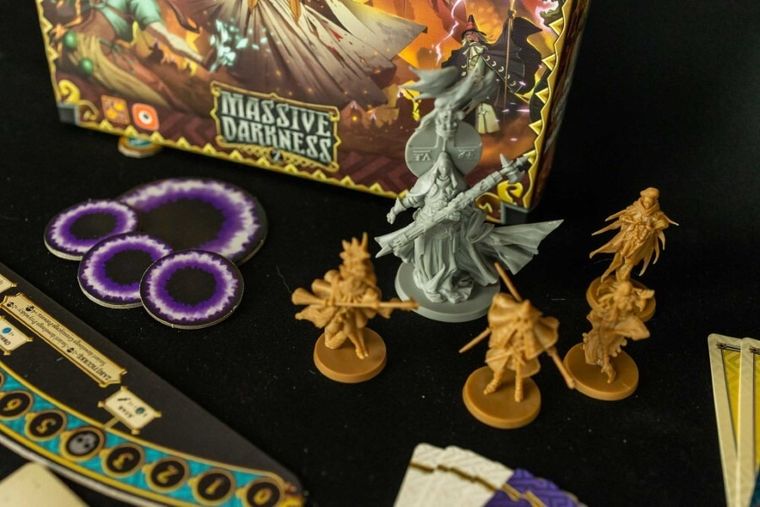 Portal Games, Massive Darkness 2: Mnisi i Nekromanci vs Znakomit, dodatek do gry