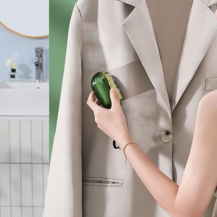 Przenośna mini szczotka do usuwania zmechaceń, zielona