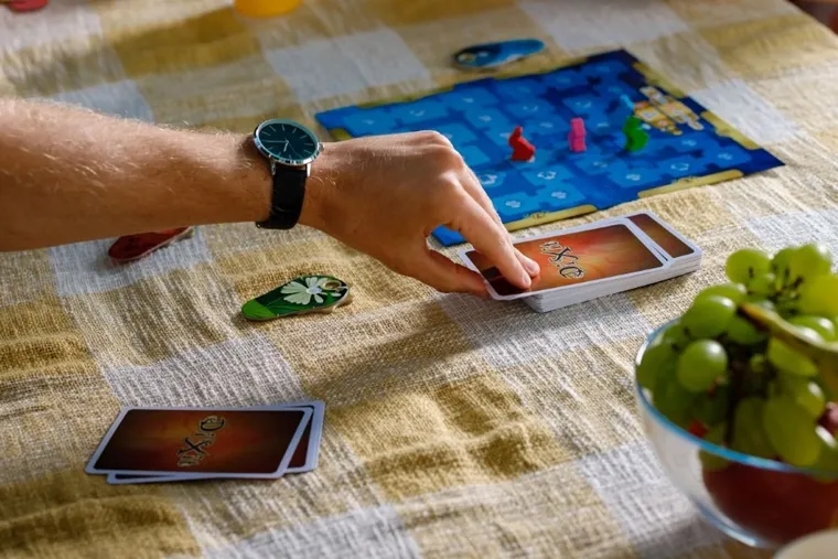 Rebel, Dixit, gra towarzyska