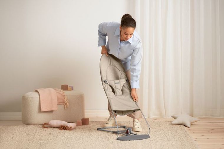 BabyBjörn, Balance Soft Woven/Jersey, leżaczek bujaczek, piaskowoszary