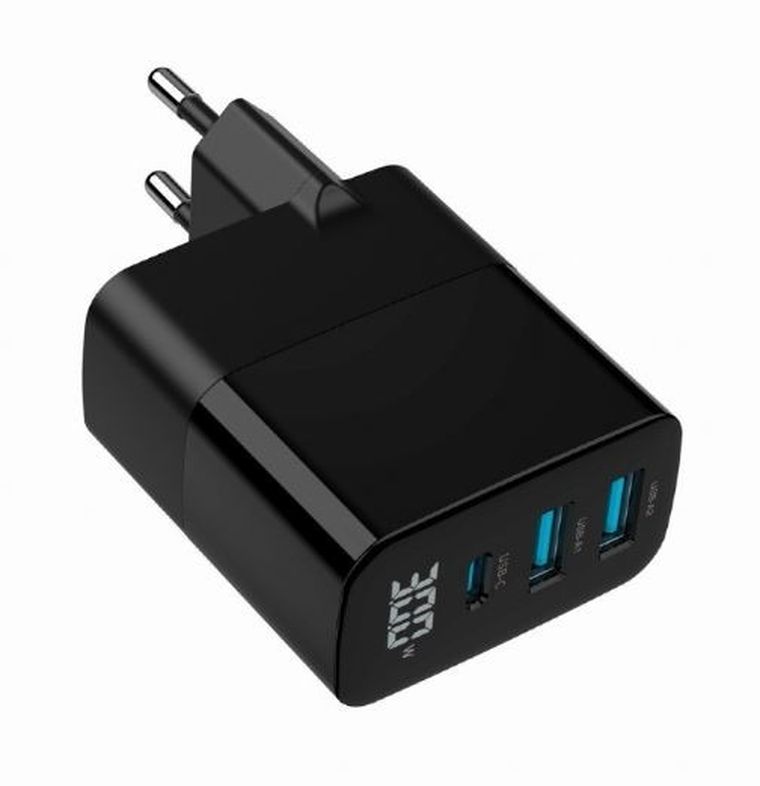 Gembird, szybka ładowarka sieciowa, 3-portowa, USB-A + USB TYP-C, 30W, LCD, czarna