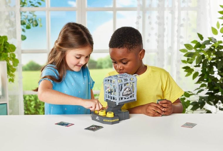 Jurassic World, Cage Breaker, gra familijna