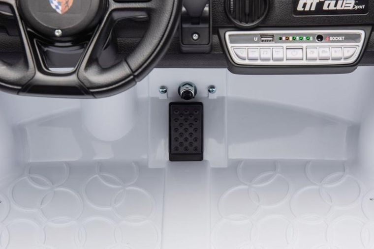 Lean Cars, pojazd na akumulator, S322 4-4, biały