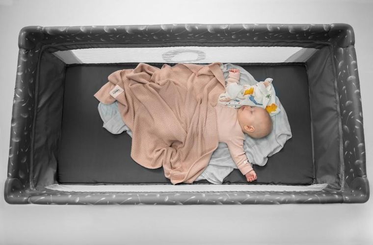 Lionelo, Stefi Plus, łóżeczko turystyczne, dwupoziomowe, składane, Grey Multicolor