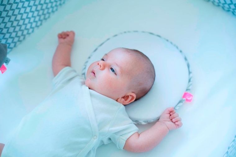 Motherhood, Classics Różowy, ergonomiczna poduszka stabilizująca dla niemowląt