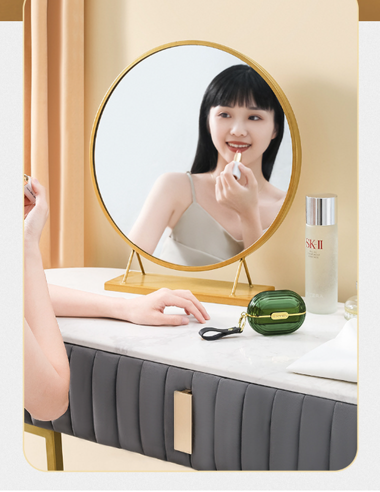 Przenośna mini szczotka do usuwania zmechaceń, zielona