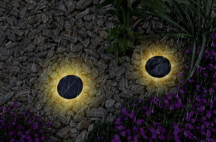 Saska Garden, lampy solarne dyskowe do wbicia w grunt lub montażu na ścianie, 2 szt.