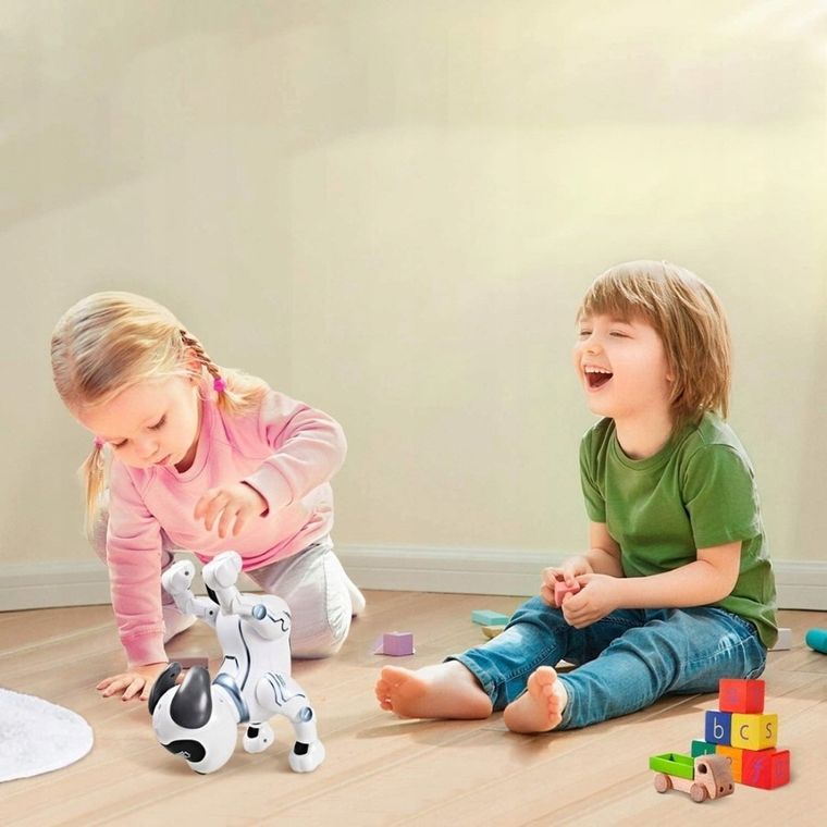 Tech-Bot, Pies, interaktywny robot pies zdalnie sterowany