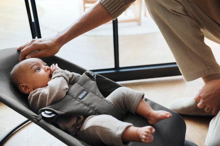 BabyBjörn, Balance Soft Woven, leżaczek + Googly Eyes, zabawka do leżaczka, ciemny szary