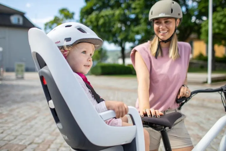 Hamax, Caress, fotelik rowerowy montowany na bagażniku, White/Black