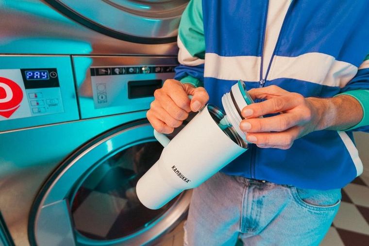 Kambukka, Rio Tumbler, kubek termiczny, teleskopowa słomka, Frosty Coconut, 950 ml