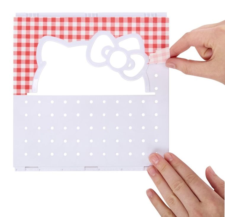 MGA's Miniverse, Make It Mini, Hello Kitty, Sanrio Playset, kawiarenka, zestaw z mini akcesoriami