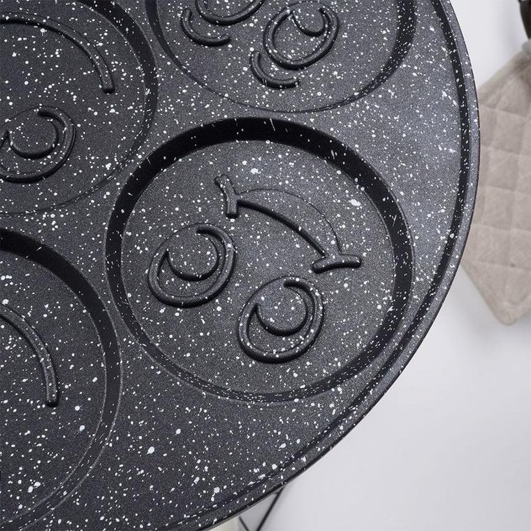 Vilde, patelnia do jajek, granitowa, 7 otworów, Black&Wood, 26 cm