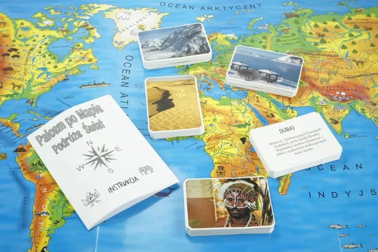 Abino, Świat, Palcem po mapie, gra karciana