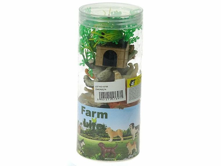 Adar, Pieski z budą i akcesoriami