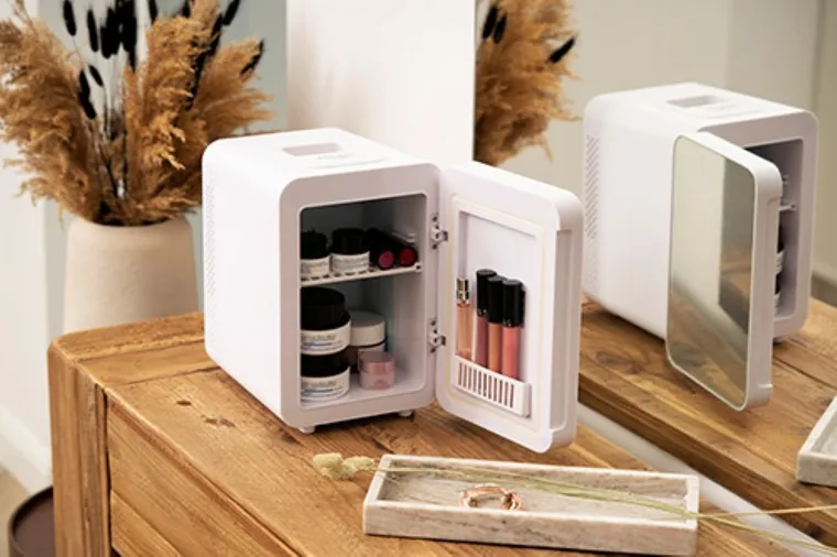 Adler, mini lodówka, z lustrem, 4l