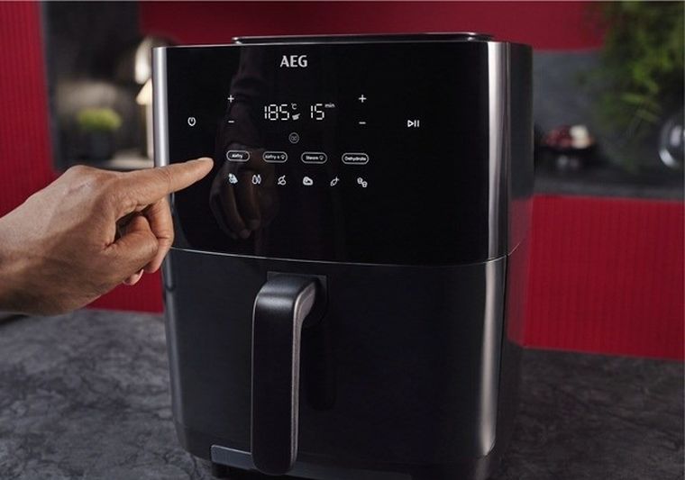 AEG, frytownica beztłuszczowa, airfryer, 6,9l, AAF7SB