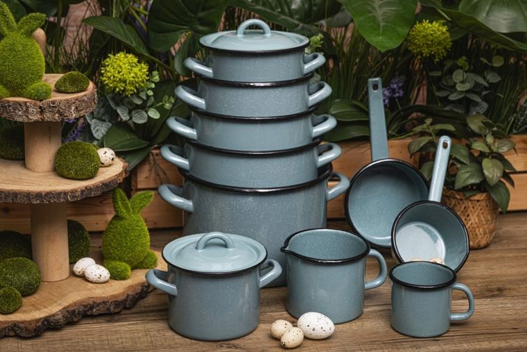 Altom Design, kubek emaliowany, szałwiowy nakrapiany, 0,45l, 9-9 cm