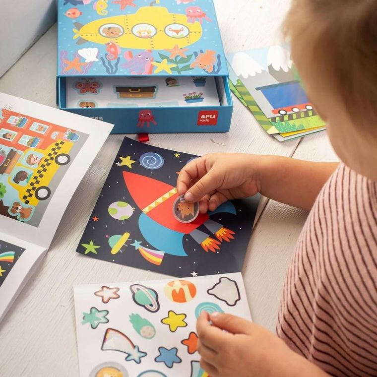 Apli Kids, Transport, zestaw z naklejkami