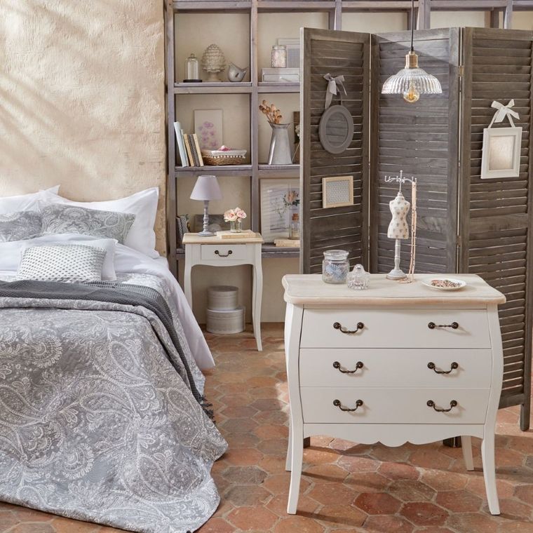 Atmosphera, lampa stojąca w stylu vintage z drewnianą podstawką