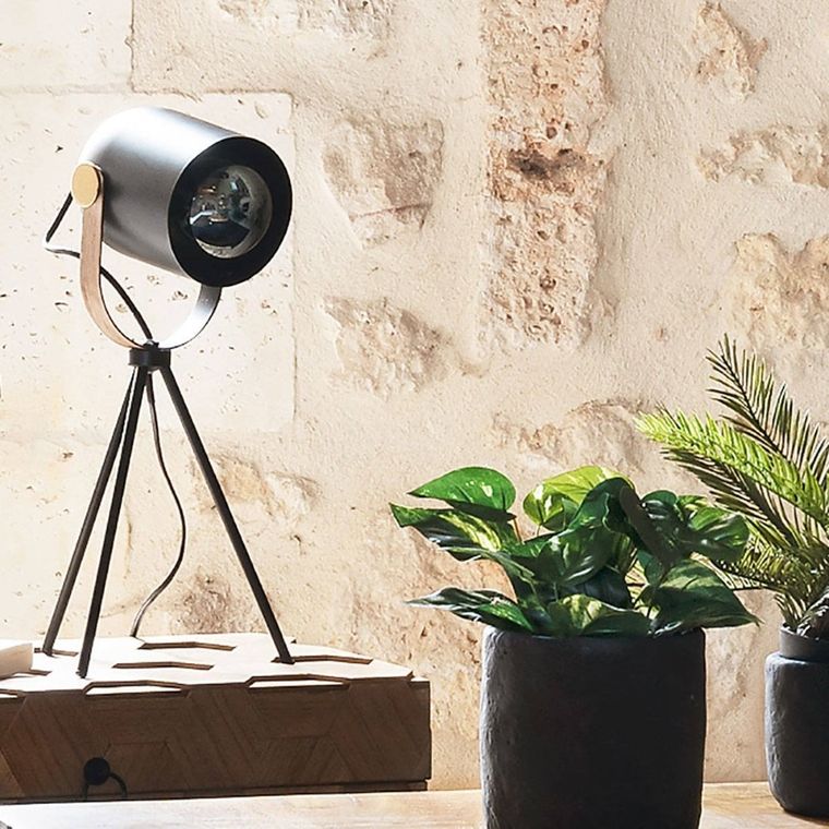 Atmosphera, lampka stołowa na statywie, Bil, czarna