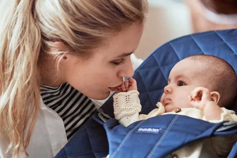 BabyBjörn, Bliss Woven, leżaczek, granatowy