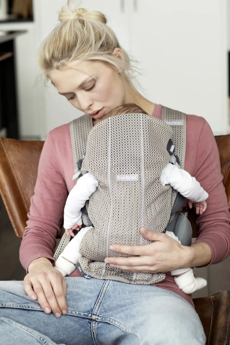 BabyBjörn, Mini 3D Mesh, nosidełko, kawowy