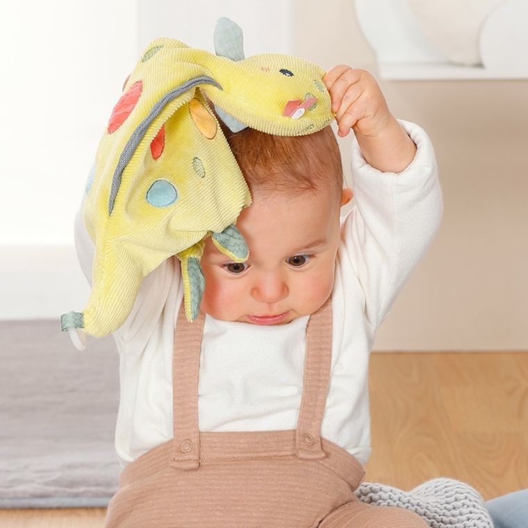 BabyFehn, Wesoły Dinozaur, pierwsza maskotka, pacynka